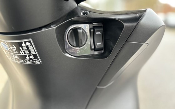 Gebrauchtmotorrad Honda SH125i - Bild 10