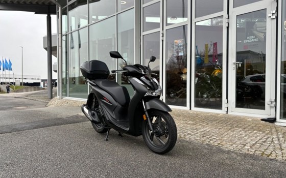 Gebrauchtmotorrad Honda SH125i - Bild 2