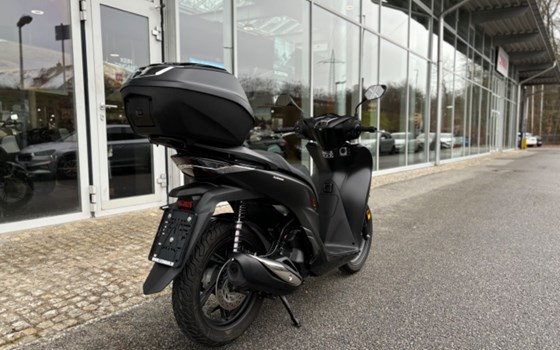 Gebrauchtmotorrad Honda SH125i - Bild 6