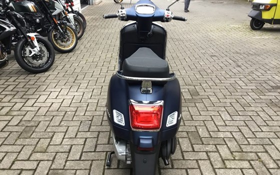 Neufahrzeug Vespa GTS 310 SuperTech - Bild 4
