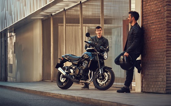 Neufahrzeug Kawasaki Z900 RS Black Ball Edition - Bild 6