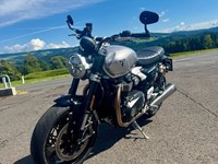 Gebrauchtmotorrad Triumph Speed Twin 1200 Vorführfahrzeug