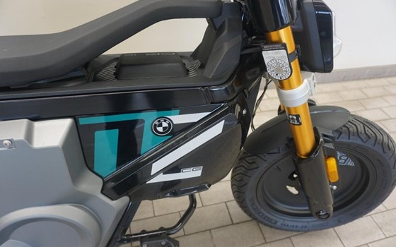 Gebrauchtmotorrad BMW CE 02 4kW - Bild 3