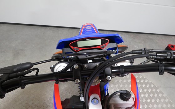 Neufahrzeug Beta RR 4T 125 R - Bild 9