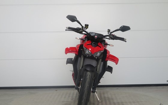 Gebrauchtmotorrad Ducati Streetfighter V4 - Bild 8