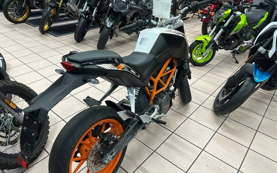 Gebrauchtmotorrad KTM 390 Duke - Bild 11