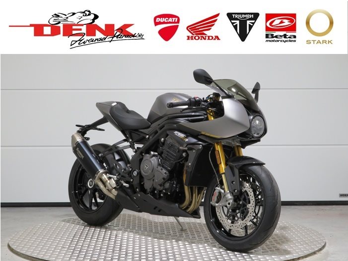 Triumph Speed Triple 1200 RR Breitling Limited Edition