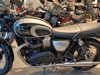 Triumph Bonneville T100