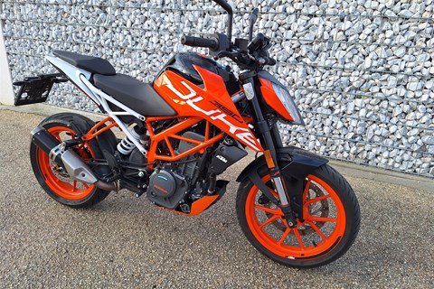 Praktische Motorräder mit niedrigen laufenden Kosten