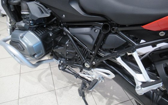 Gebrauchtmotorrad BMW R 1200 R Classic - Bild 15