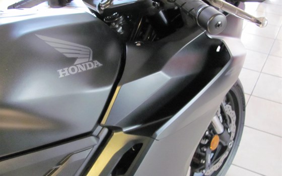 Neufahrzeug Honda CB500 Hornet - Bild 7