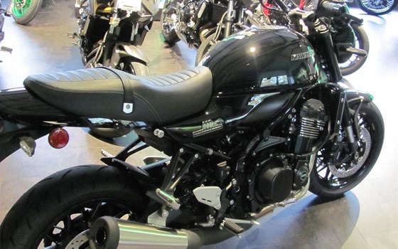 Neufahrzeug Kawasaki Z900 RS Black Ball Edition - Bild 3
