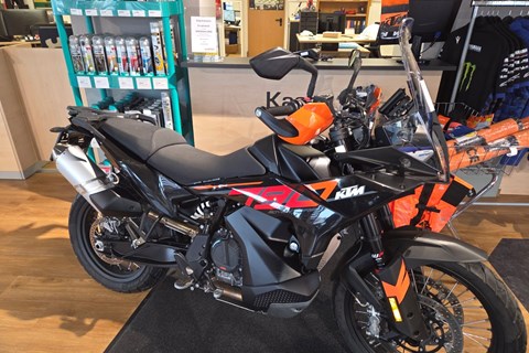 Reiseenduros bis 900ccm