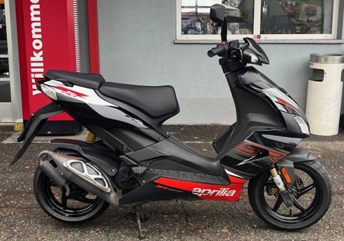 Aprilia SR 50 Factory i.e.