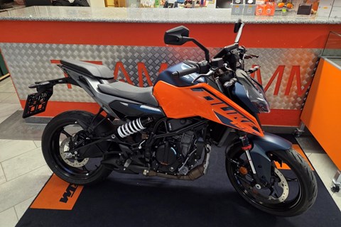 Die 5 schnellsten A1 Naked Bikes