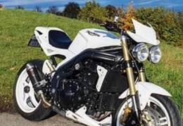 Occasion Triumph Speed Triple 1050