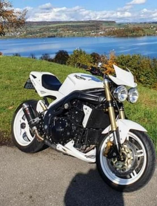 Occasion Triumph Speed Triple 1050
