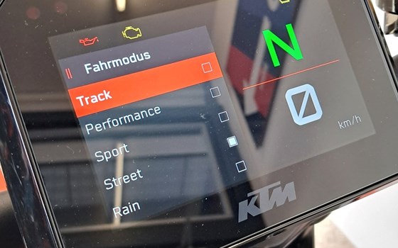 Gebrauchtmotorrad KTM 1290 Super Duke R - Bild 12