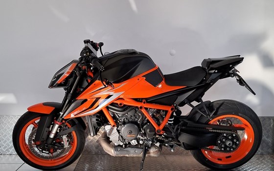 Gebrauchtmotorrad KTM 1290 Super Duke R - Bild 5