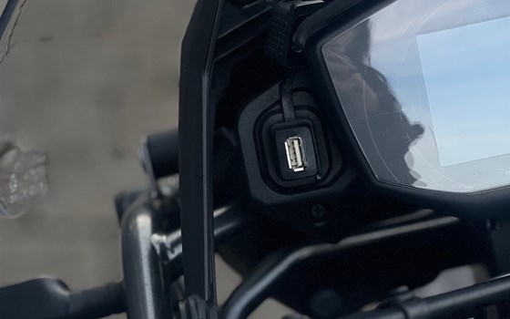 Gebrauchtmotorrad Moto Guzzi V85 TT Travel - Bild 12