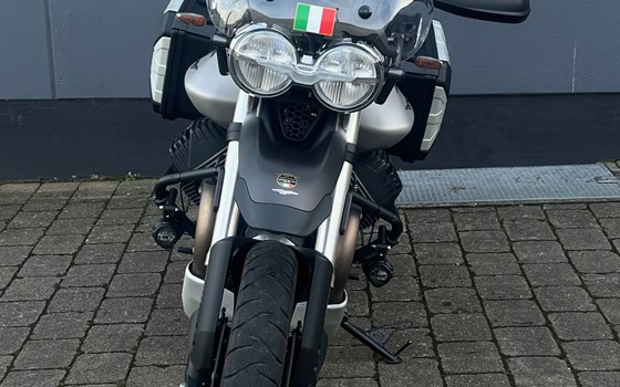 Gebrauchtmotorrad Moto Guzzi V85 TT Travel - Bild 4