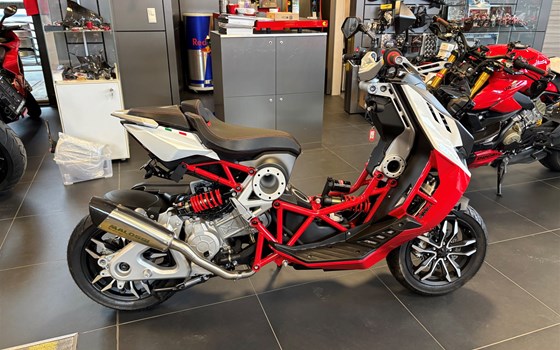 Gebrauchtmotorrad Italjet Dragster 200 4T - Bild 1