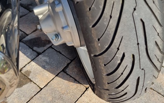 Gebrauchtmotorrad Yamaha FJR1300A - Bild 9