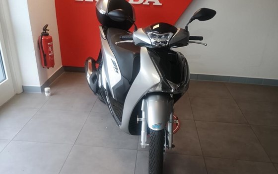 Gebrauchtmotorrad Honda SH150i - Bild 2