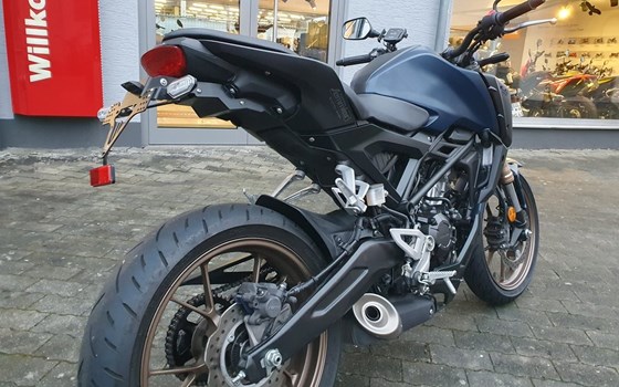 Gebrauchtmotorrad Honda CB125R - Bild 5