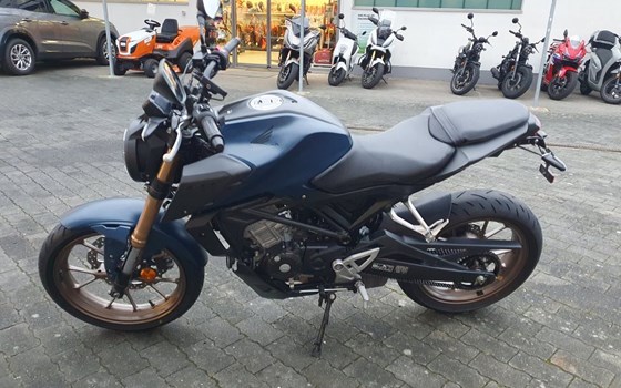 Gebrauchtmotorrad Honda CB125R - Bild 8