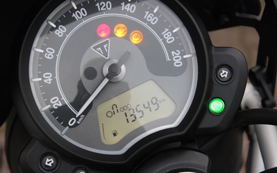 Gebrauchtmotorrad Triumph Street Scrambler - Bild 14