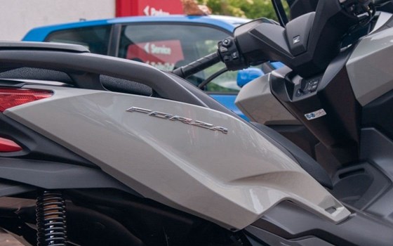 Neufahrzeug Honda Forza 125 - Bild 4