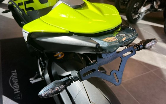 Gebrauchtmotorrad Triumph Street Triple 765 Moto2 Edition - Bild 11