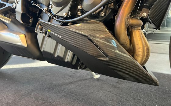 Gebrauchtmotorrad Triumph Street Triple 765 Moto2 Edition - Bild 13