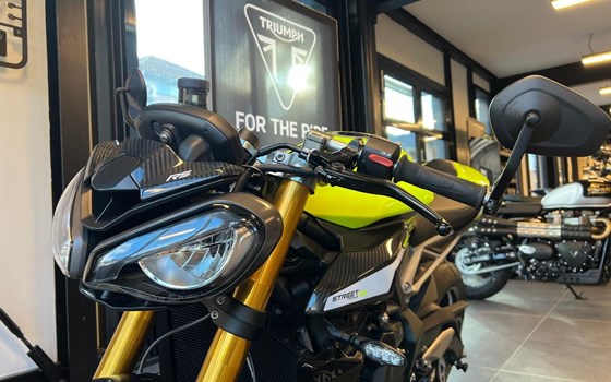 Gebrauchtmotorrad Triumph Street Triple 765 Moto2 Edition - Bild 4