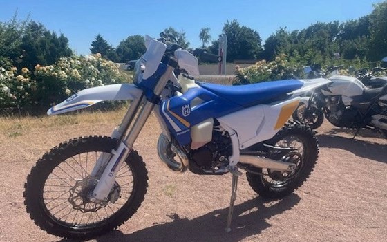 Neufahrzeug Husqvarna TE 300 Heritage - Bild 1