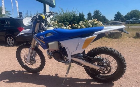 Neufahrzeug Husqvarna TE 300 Heritage - Bild 8