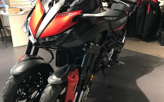 Gebrauchtmotorrad Yamaha Niken - Bild 6