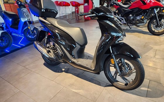 Gebrauchtmotorrad Honda SH125i - Bild 1