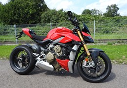 Gebrauchte Ducati Streetfighter V4 S