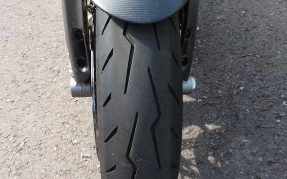 Gebrauchtmotorrad Ducati Streetfighter V4 S - Bild 10