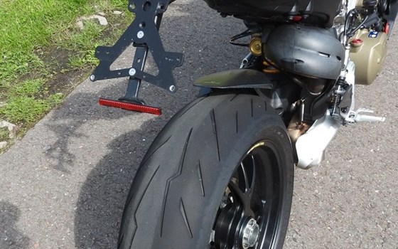 Gebrauchtmotorrad Ducati Streetfighter V4 S - Bild 11