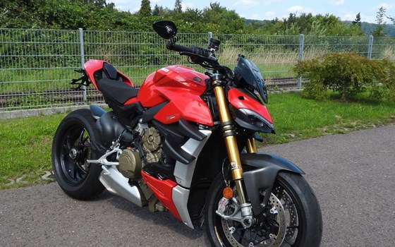 Gebrauchtmotorrad Ducati Streetfighter V4 S - Bild 3