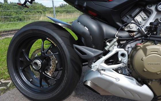 Gebrauchtmotorrad Ducati Streetfighter V4 S - Bild 8
