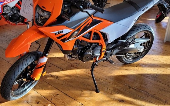 Neufahrzeug KTM 125 SMC R - Bild 1