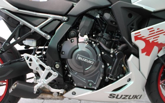 Gebrauchtmotorrad Suzuki GSX-8R - Bild 14