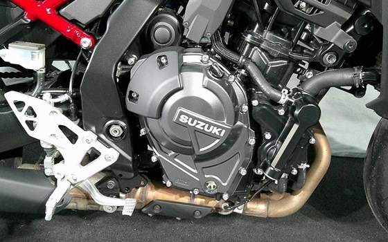 Gebrauchtmotorrad Suzuki GSX-8S - Bild 8