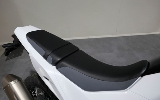 Gebrauchtmotorrad Kawasaki KLE500 SE - Bild 6