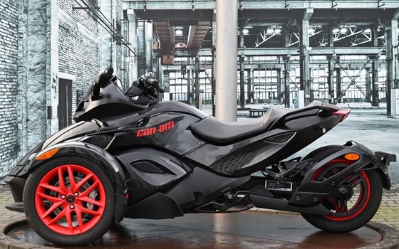 Gebrauchtmotorrad Can-Am Spyder RS - Bild 8