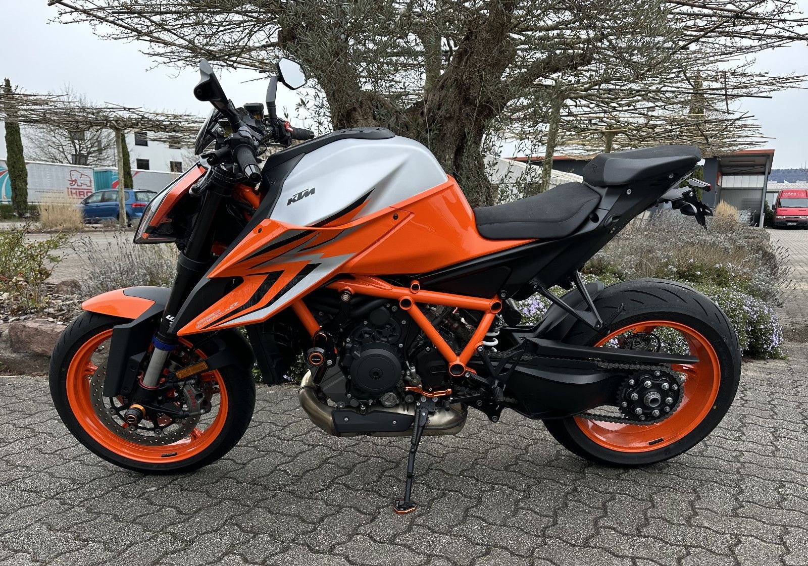 KTM 1290 Super Duke GT 